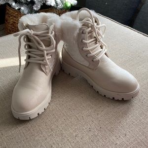 BCBG girls sparkle cream colored boots. Size 2